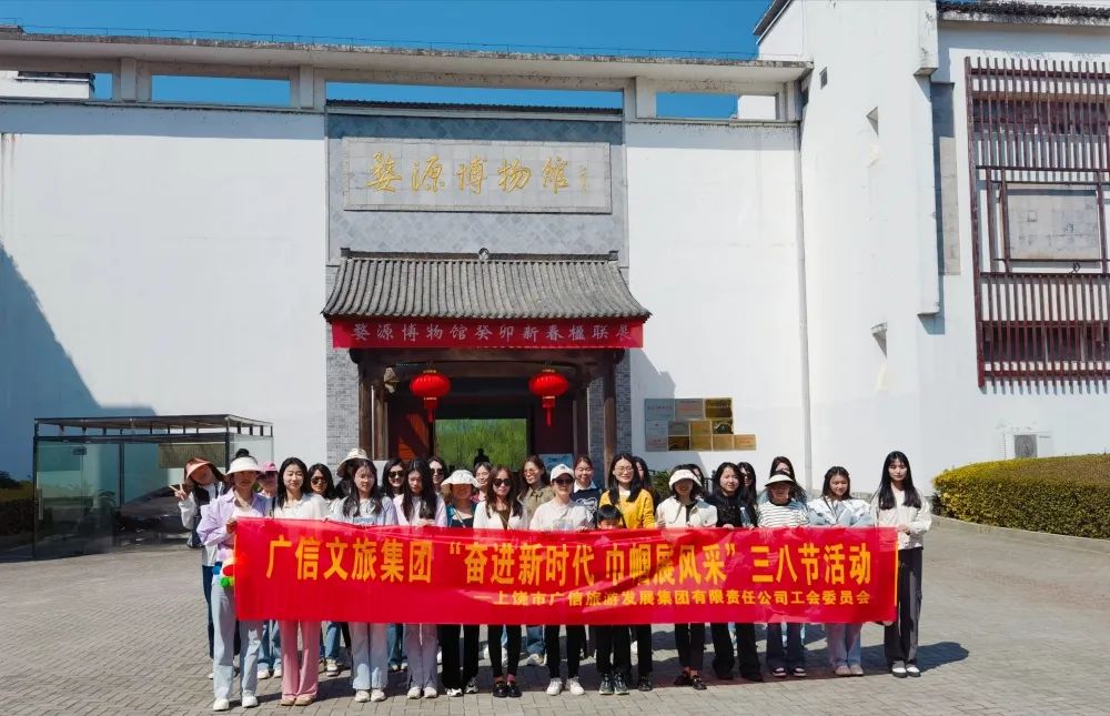 【三·八節(jié)特輯】三月春風(fēng)暖，最美是你們！
